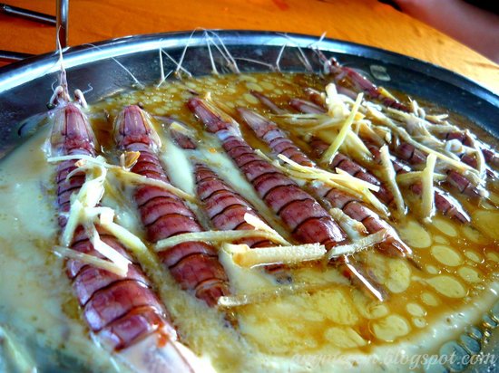 Mencuba Makanan Laut Segar di Kuala Terengganu